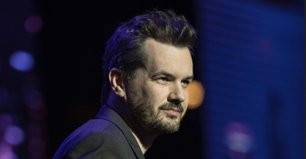 Jim Jefferies lors d'un de ses spectacles